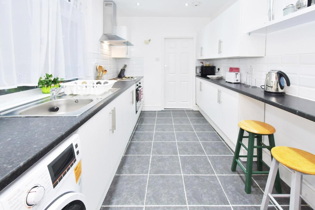 Townhouse @ Hanley Road Stoke Екстериор снимка
