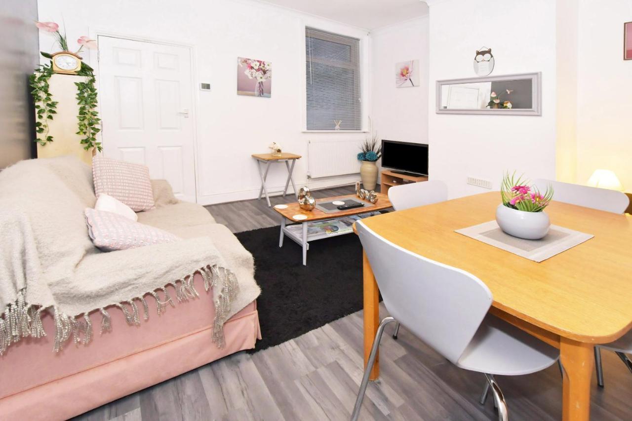 Townhouse @ Hanley Road Stoke Екстериор снимка