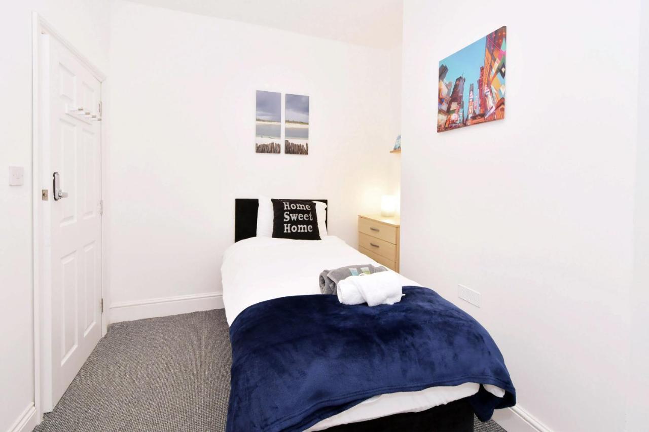 Townhouse @ Hanley Road Stoke Екстериор снимка