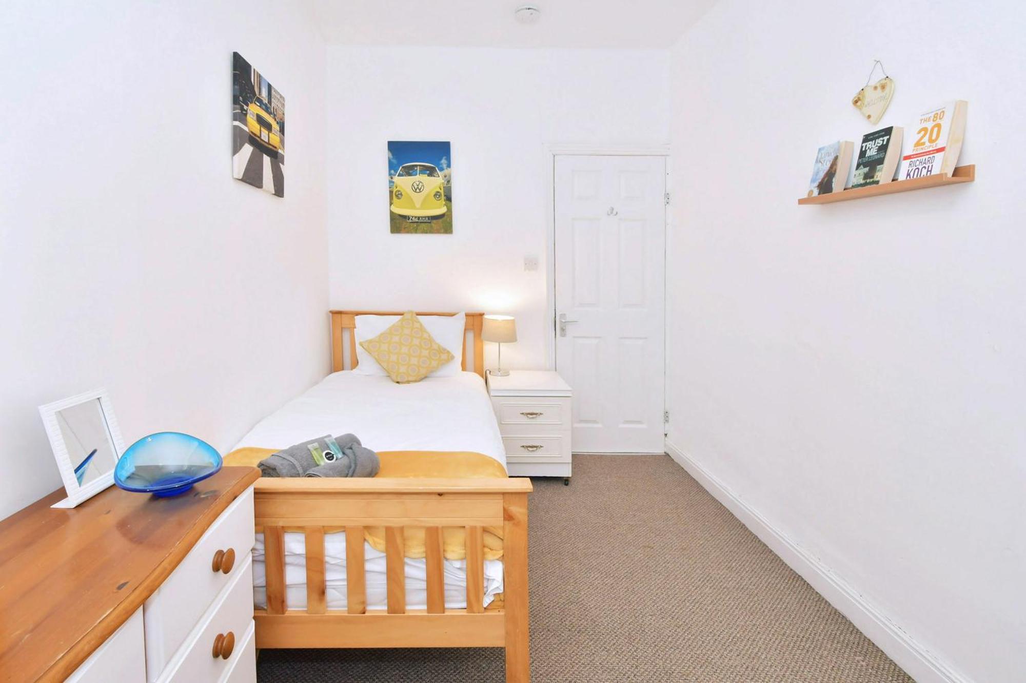Townhouse @ Hanley Road Stoke Екстериор снимка