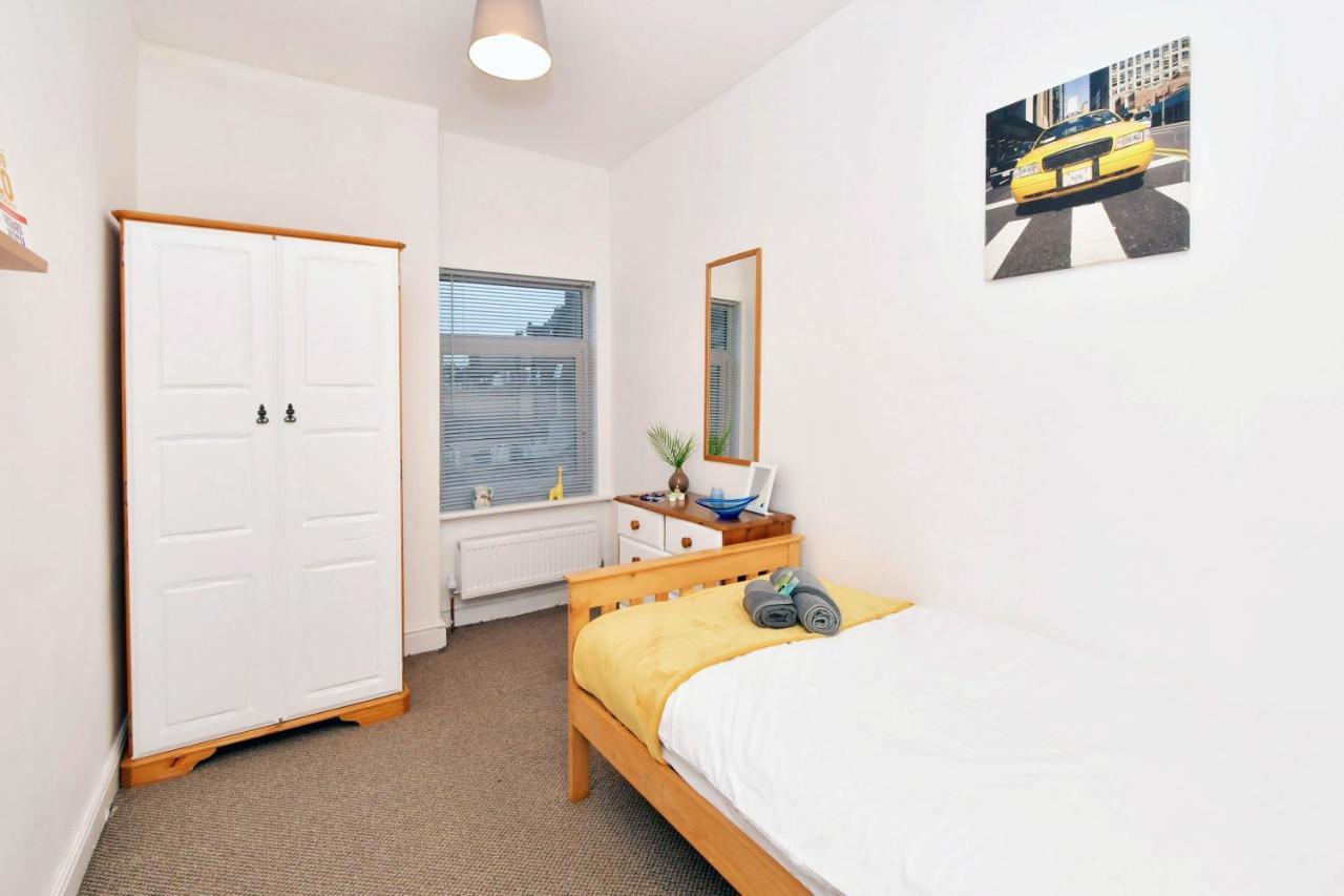 Townhouse @ Hanley Road Stoke Екстериор снимка