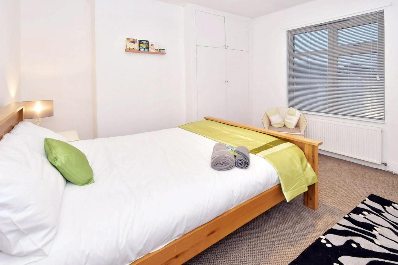 Townhouse @ Hanley Road Stoke Екстериор снимка